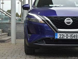 Nissan Qashqai 1.3 PET MILD HYBRID SV CVT - Image 4