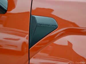 Hyundai Santa Fe 1.6 PHEV 4WD Calligraphy DEMO SAL - Image 4