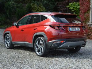 Hyundai Tucson 2WD Executive Plus HEV Auto - Image 4