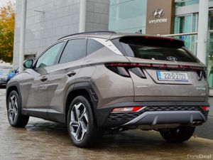 Hyundai Tucson 2WD Executive Plus HEV Auto - Image 3
