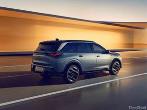 Peugeot 5008 GT Exclusive Hybrid 145bhp *ORDER YOU - Image 2