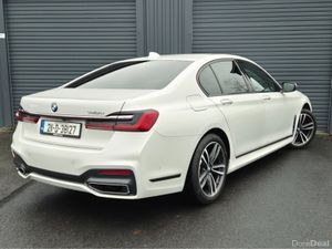 BMW 7-Series 745E M SPORT 4DR AUTO - Image 4