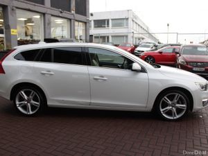 2.0D4 SE LUXURY DELUXE 5DR ESTATE AUTOMATIC - Image 3