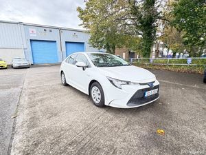 Toyota Corolla 1.8 Hybrid 2020 - Image 3