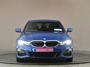 BMW 3-Series 320i M SPORT - Image 2