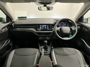 Skoda Fabia Essence 1.0MPI 80HP - Parking Sensors - Image 4