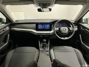 Skoda Octavia Selection Combi 2.0TDI 115BHP - Reve - Image 4