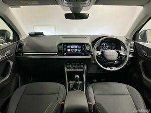 Skoda Karoq Selection 2.0TDI 115BHP - Reversing Ca - Image 4