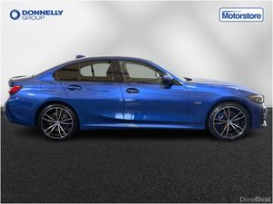 BMW 3 Series Saloon M Sport - Image 3