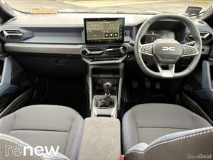Dacia Bigster EXPRESSION 1.2 TCE 140 BHP 5DR *DEMO - Image 2