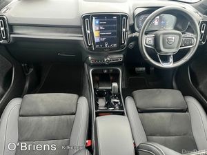 Volvo XC40 PHEV PLUS DARK 1.5 T4 211 BHP AUTO 5DR - Image 3