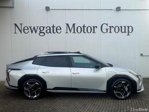 Kia EV4 Fastback GT line - Image 4