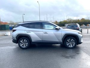 Hyundai Tucson 1.6 Hybrid Automatic - Image 3