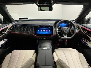 Mercedes-Benz E-Class 300de AMG - Reversing Camera - Image 4