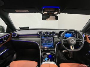 Mercedes-Benz C-Class 300e AMG 4Matic Premium High - Image 4