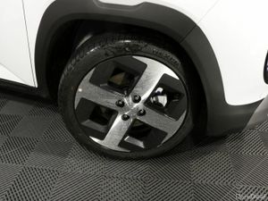 Hyundai INSTER COMMERCIAL - ELEGANCE SPEC 49 kWh E - Image 4