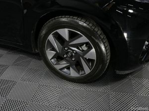 Hyundai i10 DELUXE PLUS 1.0L PETROL HATCHBACK - Image 3