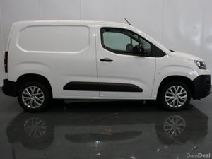 Citroen Berlingo 2022 16950 no Vat New DOE - Image 4