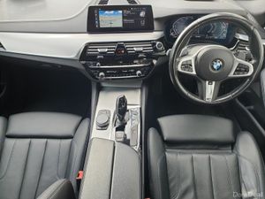 BMW 5-Series 530e xDrive M Sport - Image 4