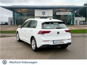 Volkswagen Golf LIFE 2.0 TDI 115HP MANUAL - Image 4