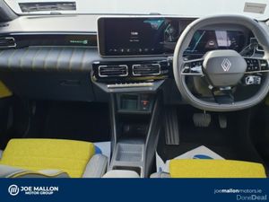 Renault 5 E-Tech EV52kw 150hp Iconic - Image 4