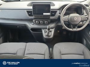 Renault Trafic Passenger 170 Extra Auto 9 Seater - Image 4