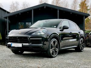 2022 Porsche Cayenne Turbo S **DEPOSIT TAKEN** - Image 3