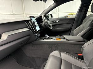 Volvo XC60 T6 BLACK EDITION *NEW MODEL* €175 P/W 3 - Image 4
