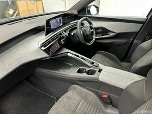 Peugeot 5008 E GT EXEC LINE *€500 DUNNES VOUCHER* - Image 4