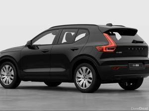 Volvo EX40 CORE *3.95% APR* €115 P/W ON PCP - Image 2