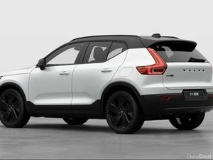 Volvo EX40 ULTRA BLACK EDITION *1.9% APR* €125 P/W - Image 2