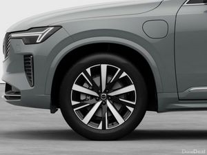 Volvo XC90 T8 CORE *ORDER NOW* €190 P/W ON PCP - Image 4