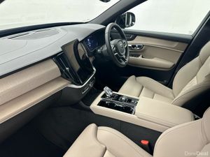 Volvo XC90 T8 PLUS DARK *ORDER NOW* €210 P/W ON PC - Image 4