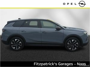 Opel Grandland GS HYBRID Demo with 3.9% Finance Av - Image 4