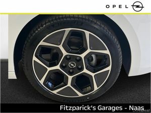 Opel Astra GS 1.2i with 2.9% Finance Available & - Image 4