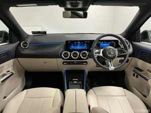 Mercedes-Benz GLA 250e Progressive - Reversing Cam - Image 4