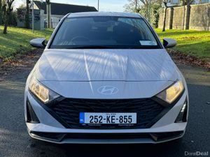 Hyundai i20 Deluxe Plus 2025 - Image 2
