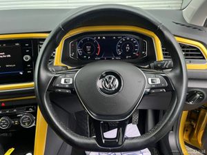 Volkswagen T-Roc 2.0 TDI // SERVICE HISTORY // 19" - Image 4