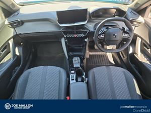 Peugeot 2008 Allure Hybrid. 1.2 Auto. - Image 4