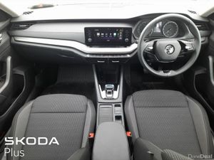 Skoda Octavia COMBI AMBITION 2.0TDI 115HP DSG - Image 4