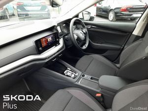 Skoda Octavia COMBI AMBITION 2.0TDI 115HP DSG - Image 4