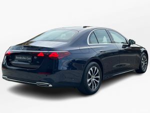 Mercedes-Benz E-Class 220D Avantgarde Plus 2.0 lit - Image 4