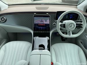 Mercedes-Benz EQE 300 AMG Line Electric SUV - Image 2