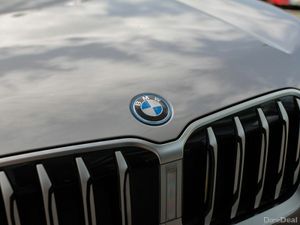 BMW X1 xDrive25e XLine - Image 4