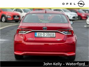 Toyota Corolla 1.8 Hybrid Luna Saloon - Image 4