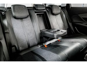 Peugeot 3008 Allure 1.5 Diesel 130HP - Image 4