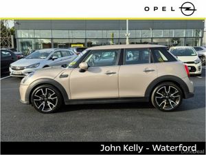 Mini Cooper Cooper Classic Auto - Image 3