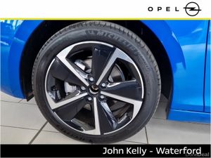 Opel Astra Elegance Tourer - Image 4