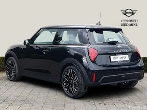 Mini Cooper Exclusive Level 1 - Image 3