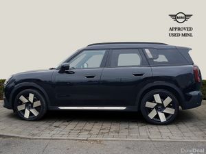 Mini Countryman Exclusive Level 2 - Image 4